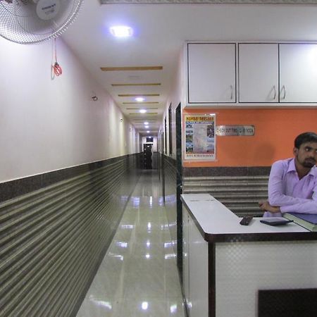 Hotel Royal Residency Mumbai  Buitenkant foto
