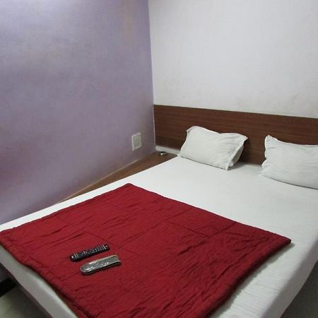 Hotel Royal Residency Mumbai  Buitenkant foto